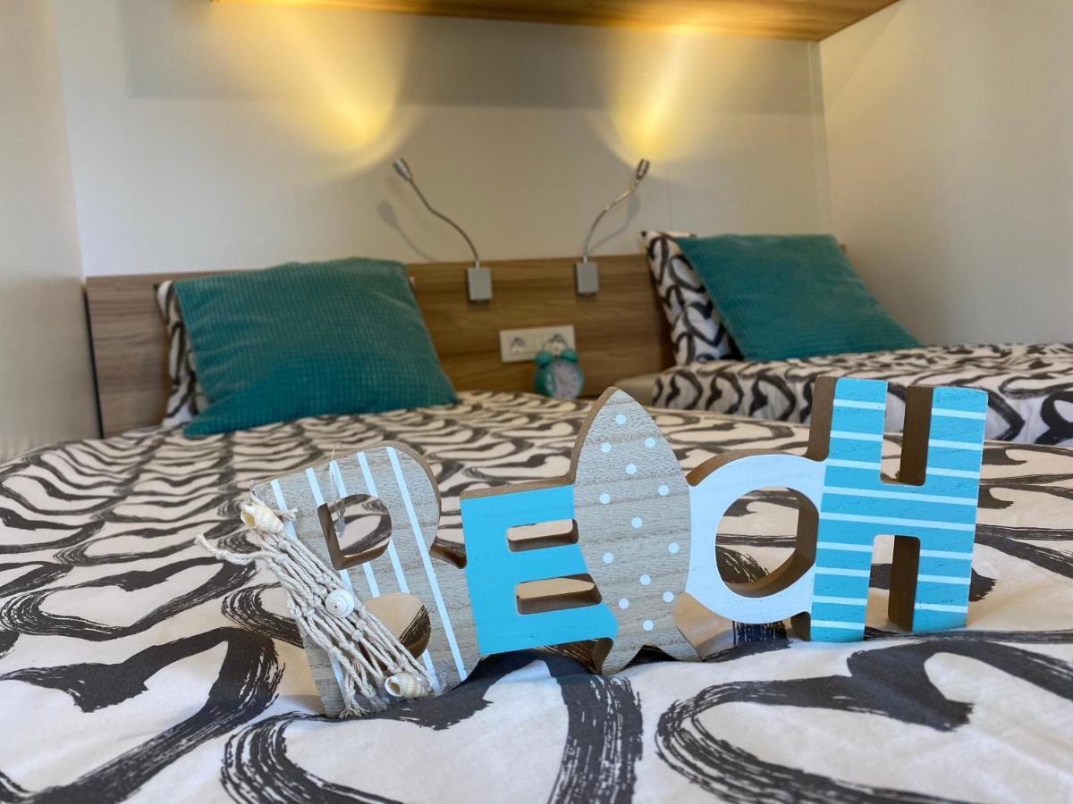Mobile Home Divina Camp Porton Nature Hideouts Rovinj Exterior photo
